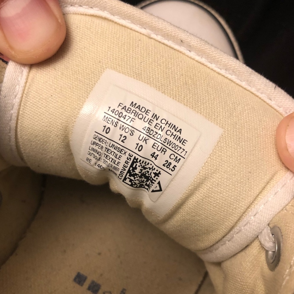 Converse - Picture 4 of 4